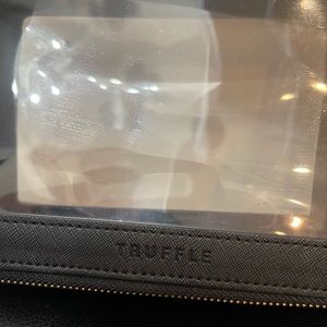 Clarity Jumbo Jetset Case - Black - Leather / Jumbo